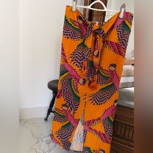 FARM RIO
Beaded Macaws Midi Length Skirt